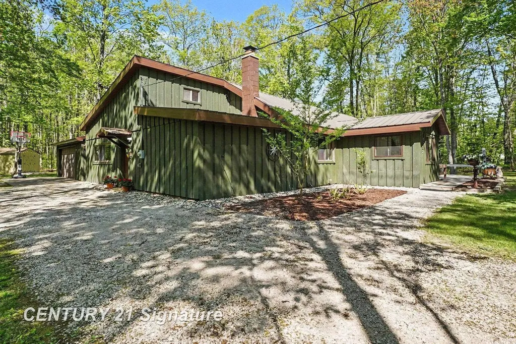 5757 Oak Road Rose Township MI 48654