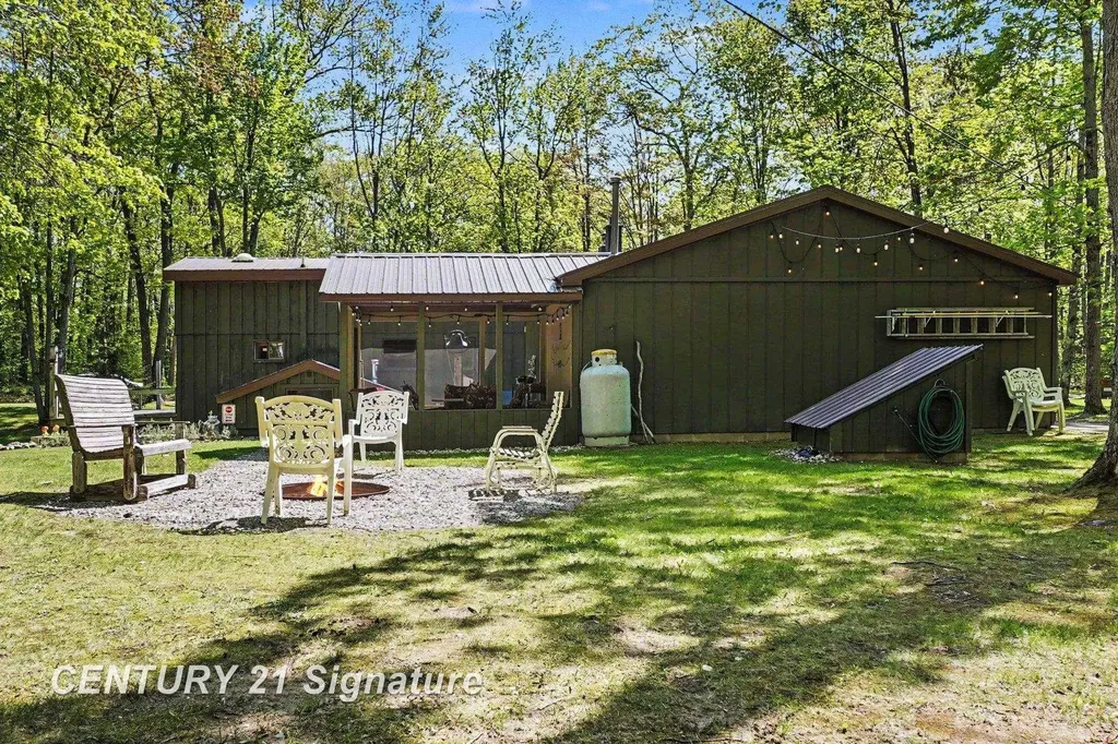 5757 Oak Road Rose Township MI 48654