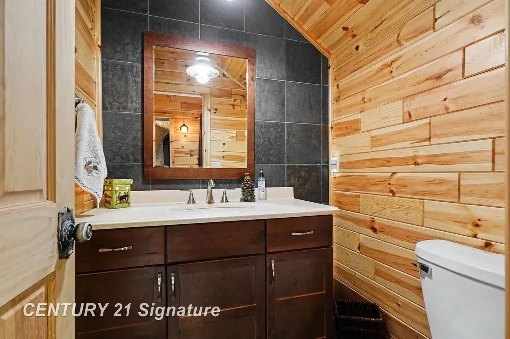 5757 Oak Road Rose Township MI 48654