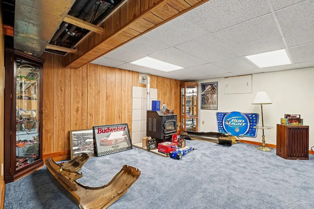 1825 Coolidge Avenue Saginaw Charter Township MI 48638