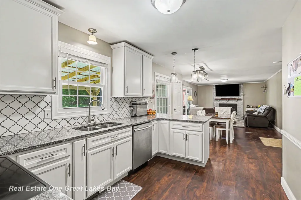 12119 Sanders Drive Tittabawassee Township MI 48623