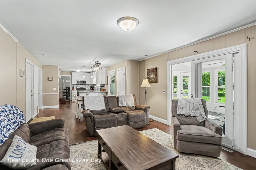 12119 Sanders Drive Tittabawassee Township MI 48623