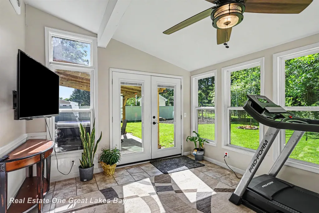 12119 Sanders Drive Tittabawassee Township MI 48623