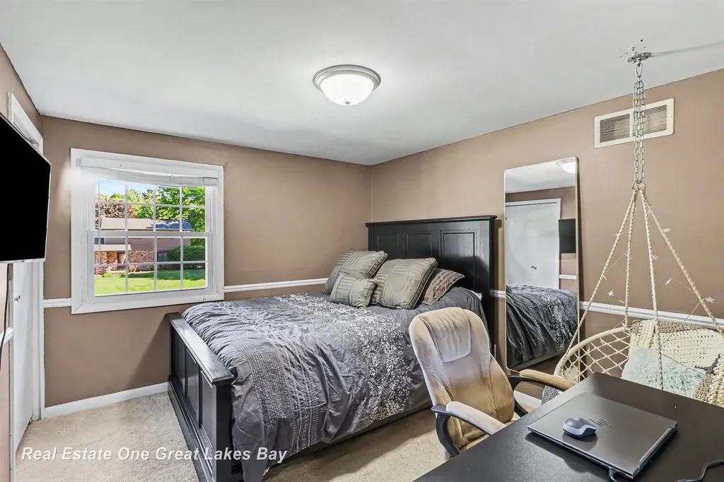 12119 Sanders Drive Tittabawassee Township MI 48623