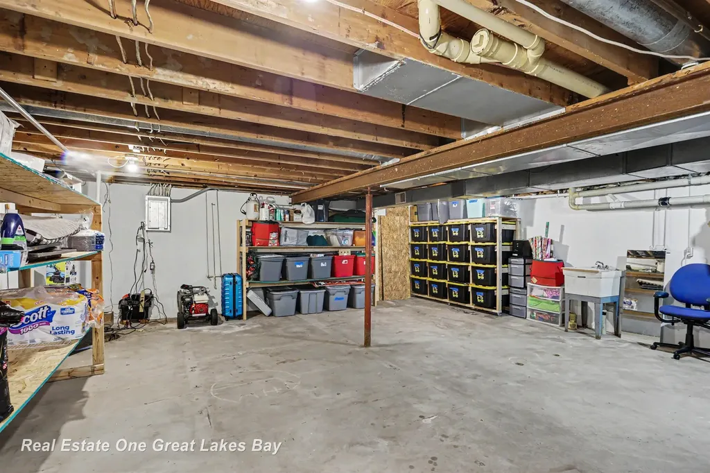 12119 Sanders Drive Tittabawassee Township MI 48623