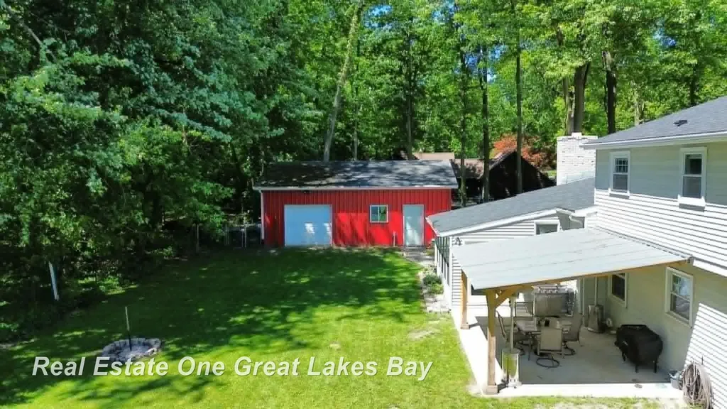 12119 Sanders Drive Tittabawassee Township MI 48623