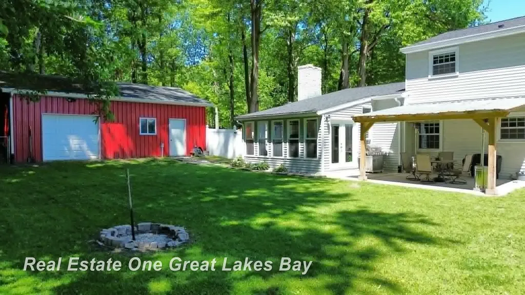 12119 Sanders Drive Tittabawassee Township MI 48623