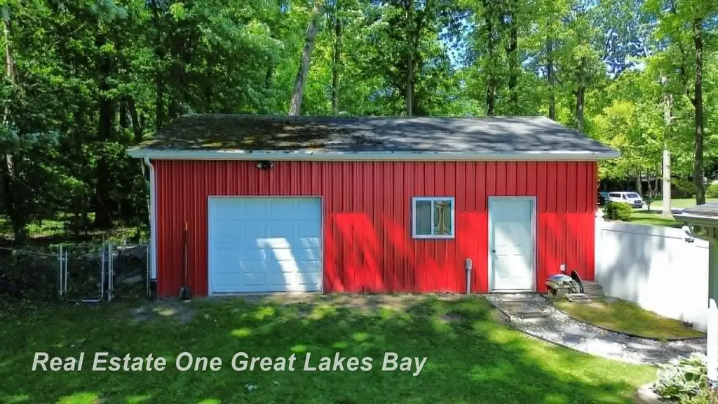 12119 Sanders Drive Tittabawassee Township MI 48623