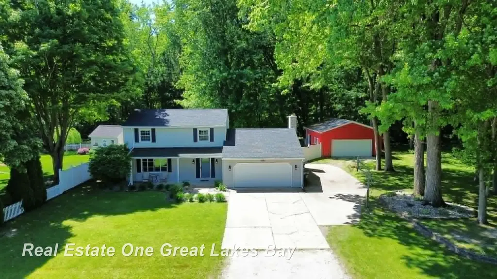 12119 Sanders Drive Tittabawassee Township MI 48623