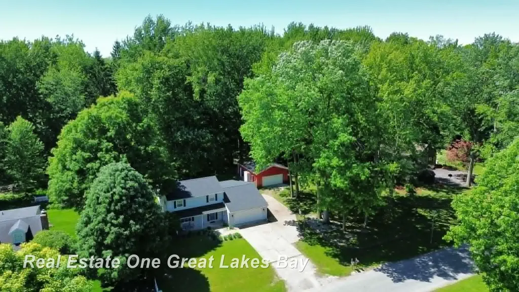 12119 Sanders Drive Tittabawassee Township MI 48623