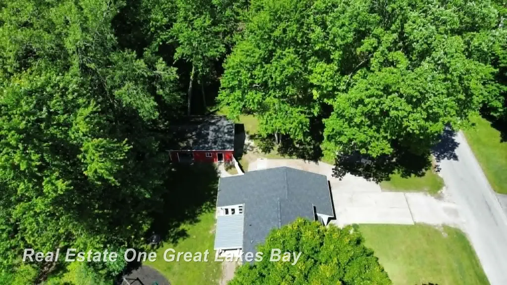 12119 Sanders Drive Tittabawassee Township MI 48623