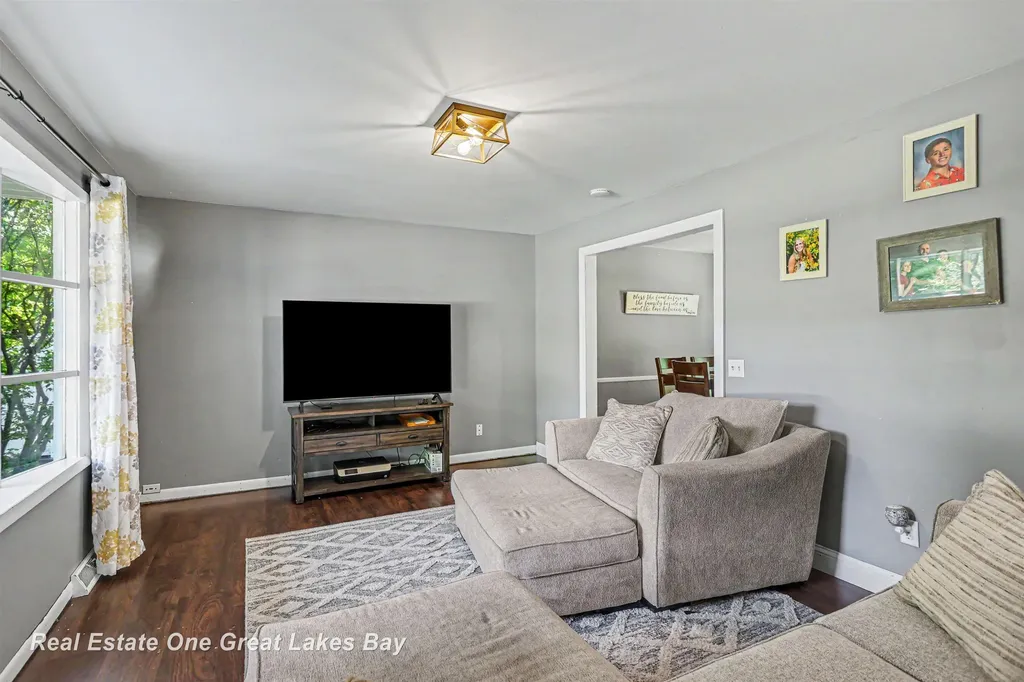 12119 Sanders Drive Tittabawassee Township MI 48623