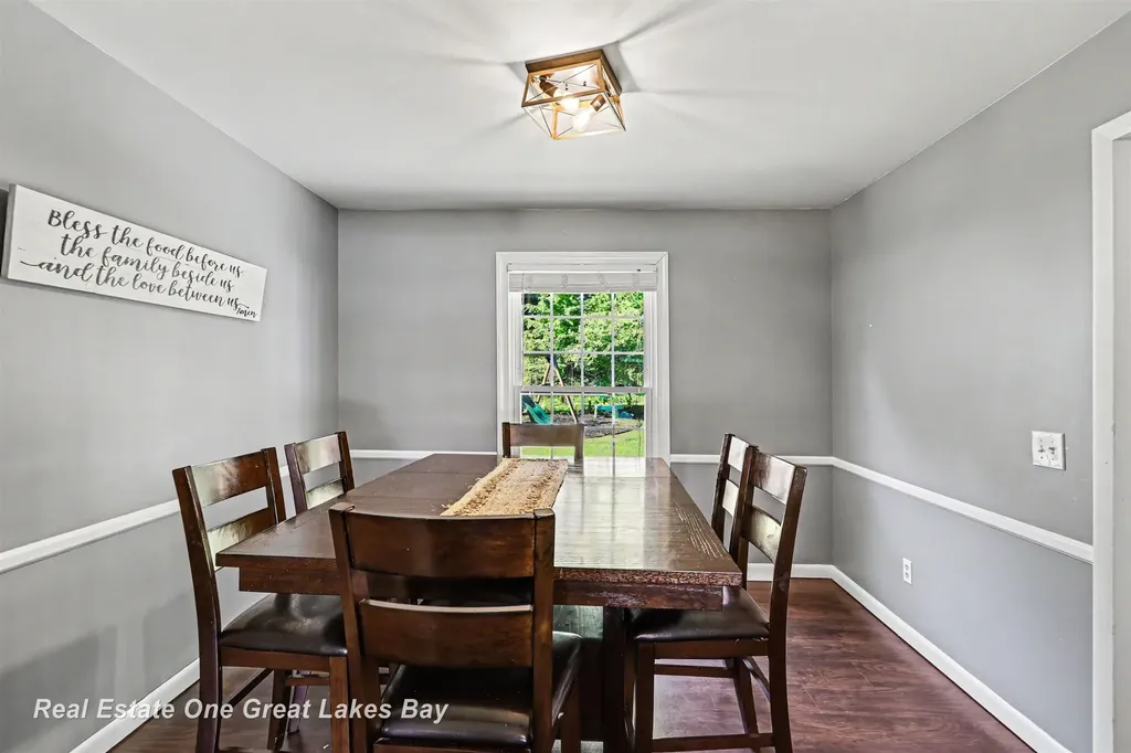 12119 Sanders Drive Tittabawassee Township MI 48623