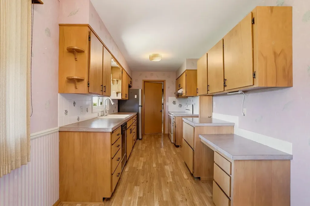 2388 S Portsmouth Road Bridgeport Charter Township MI 48601