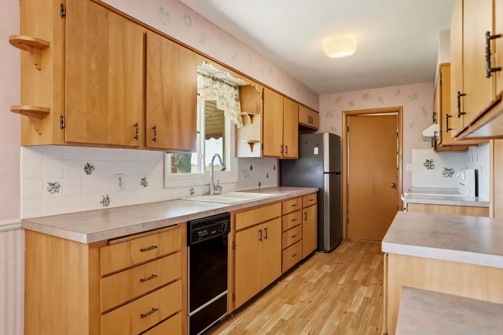 2388 S Portsmouth Road Bridgeport Charter Township MI 48601