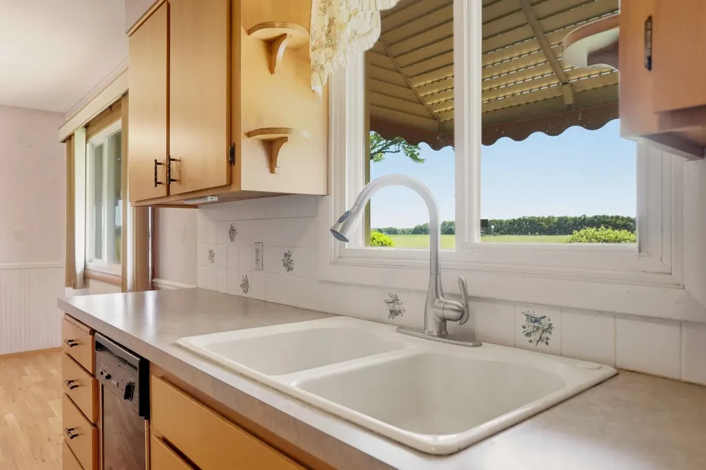 2388 S Portsmouth Road Bridgeport Charter Township MI 48601