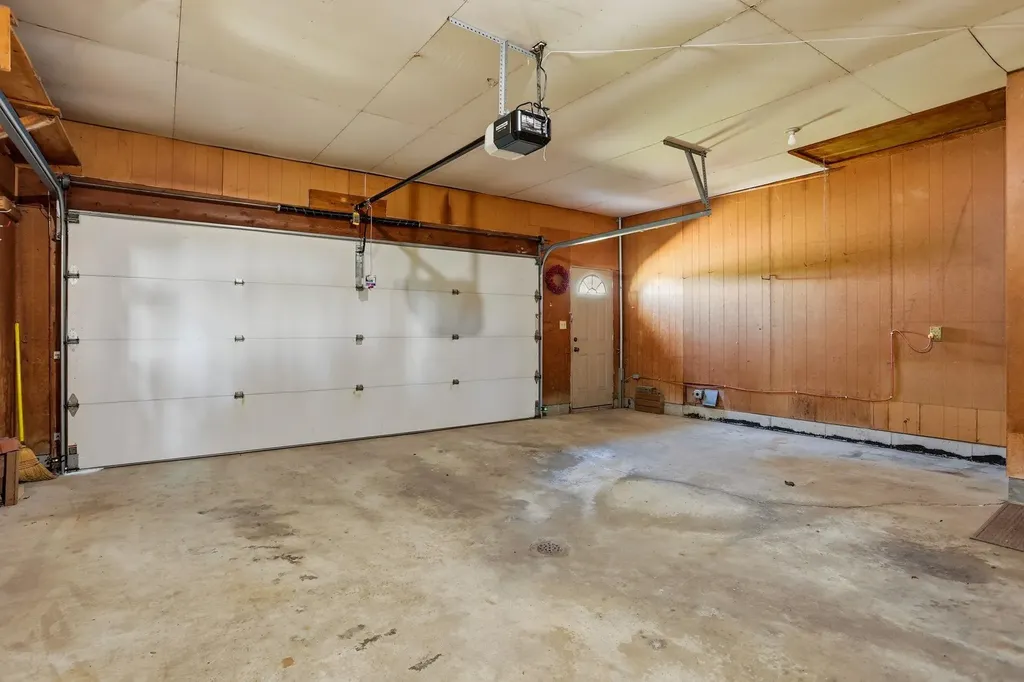 2388 S Portsmouth Road Bridgeport Charter Township MI 48601