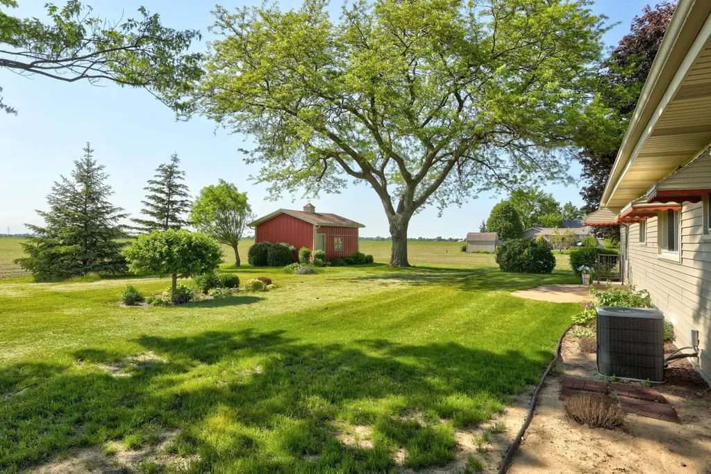 2388 S Portsmouth Road Bridgeport Charter Township MI 48601