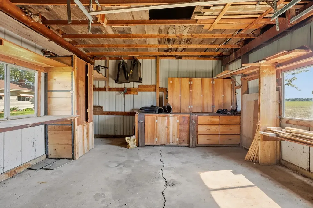 2388 S Portsmouth Road Bridgeport Charter Township MI 48601