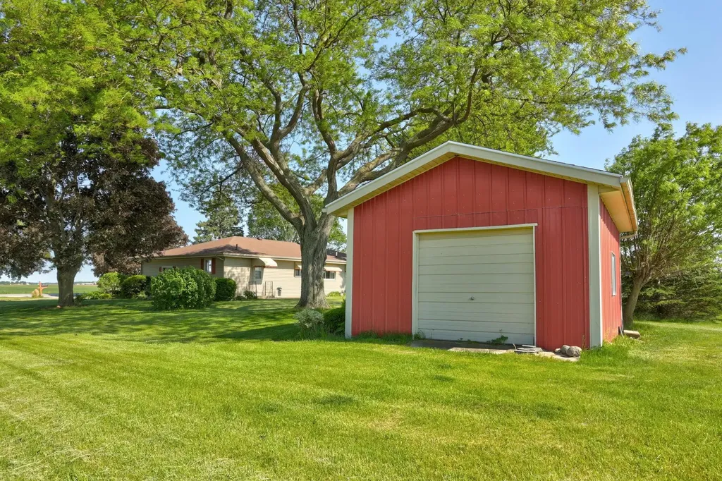 2388 S Portsmouth Road Bridgeport Charter Township MI 48601