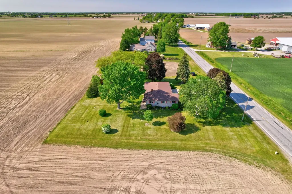 2388 S Portsmouth Road Bridgeport Charter Township MI 48601