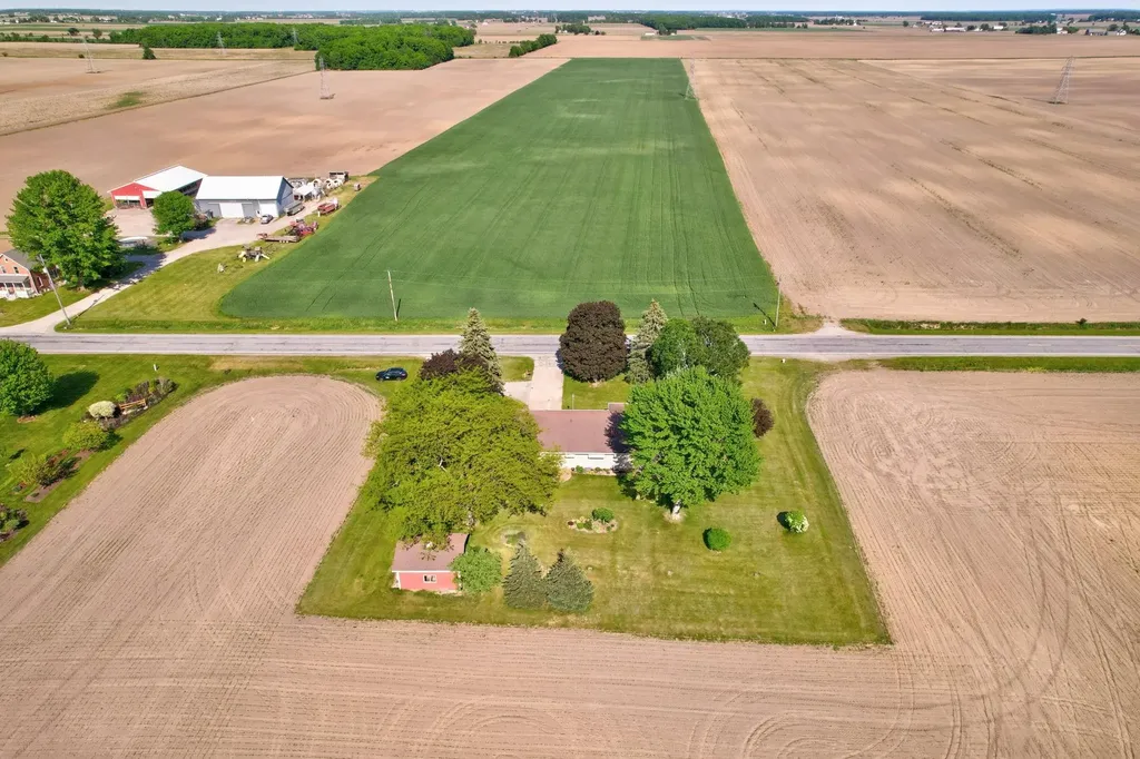 2388 S Portsmouth Road Bridgeport Charter Township MI 48601