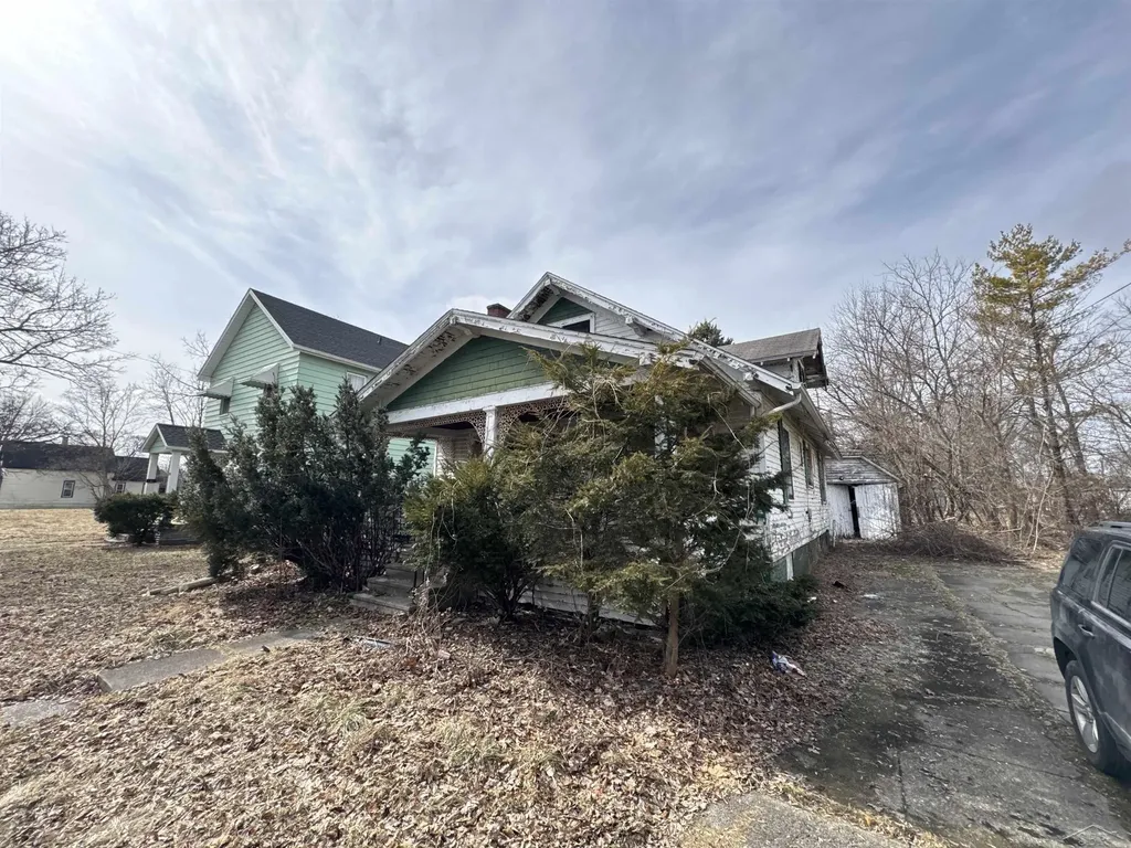 213 S 12th Street Saginaw City MI 48601