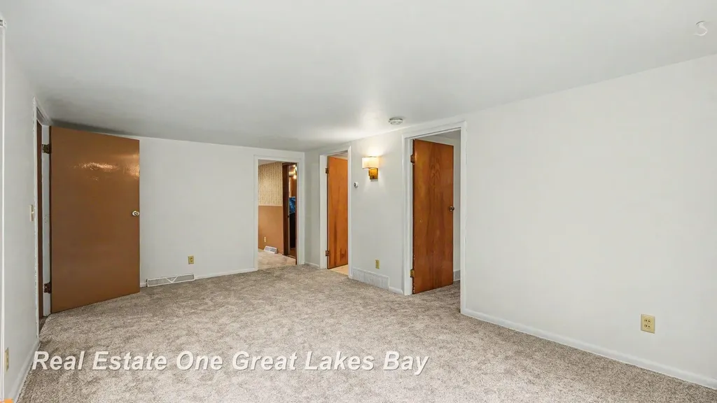 11075 Spencer Road Swan Creek Township MI 48655