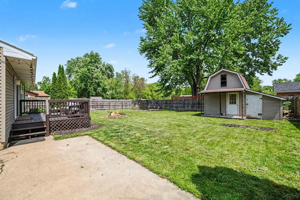 434 N River Road Thomas Township MI 48609
