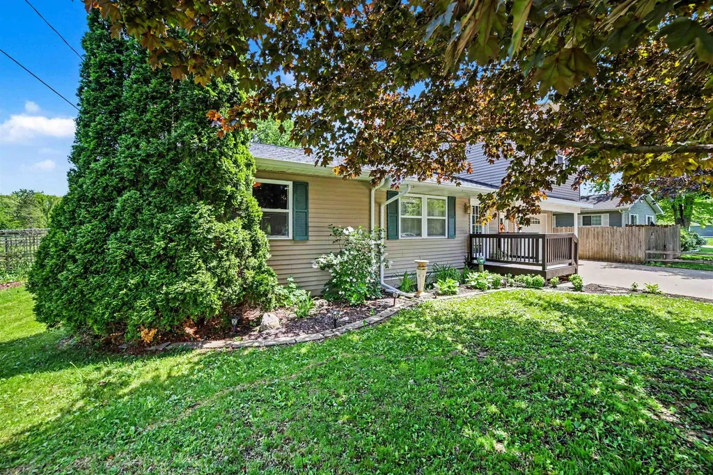 434 N River Road Thomas Township MI 48609