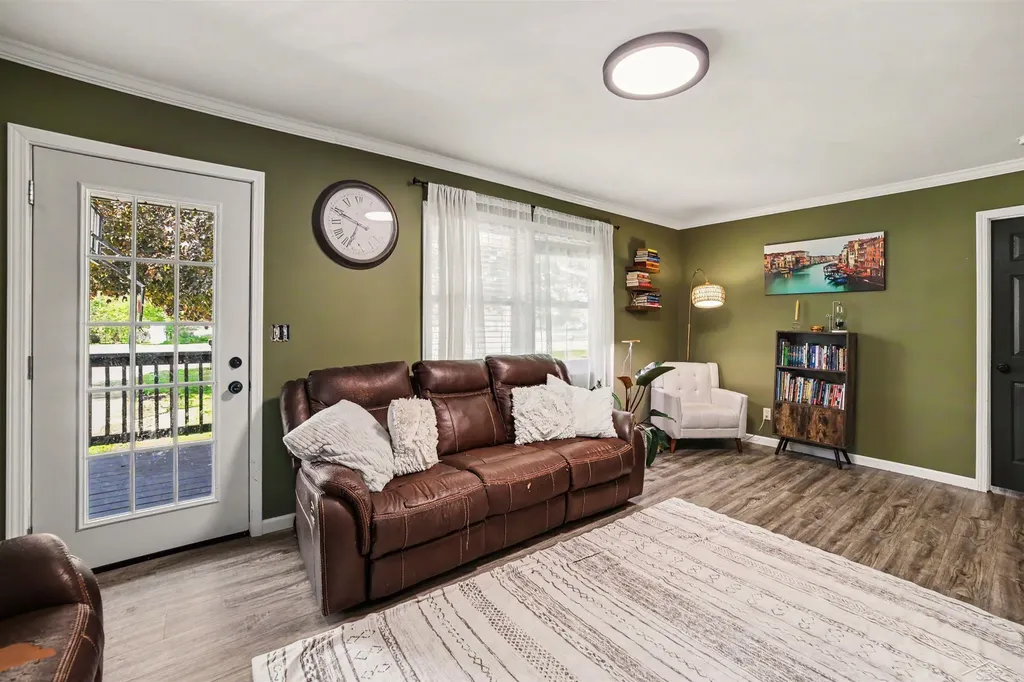434 N River Road Thomas Township MI 48609