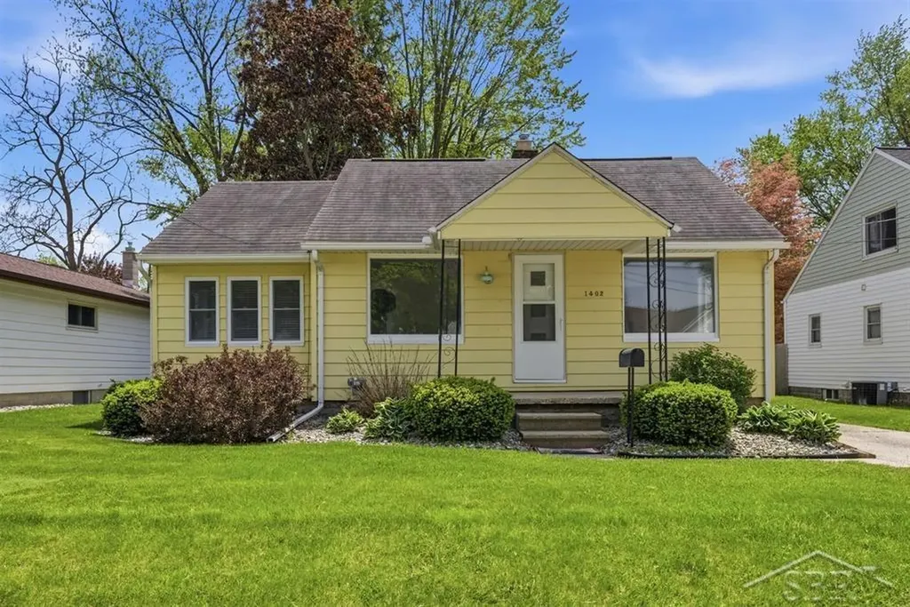 1402 Wyllys Street Midland City MI 48642