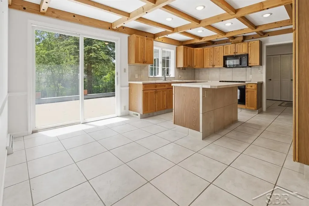 2109 Dilloway Drive Midland City MI 48640