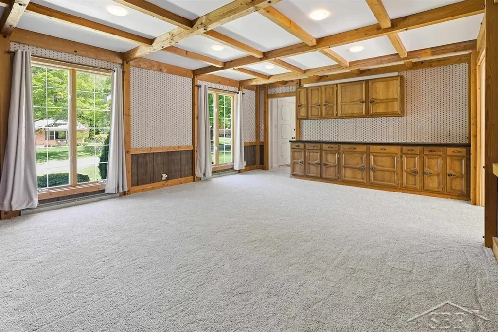 2109 Dilloway Drive Midland City MI 48640