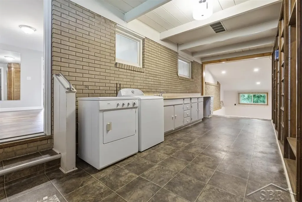 3601 Sharon Road Midland City MI 48642