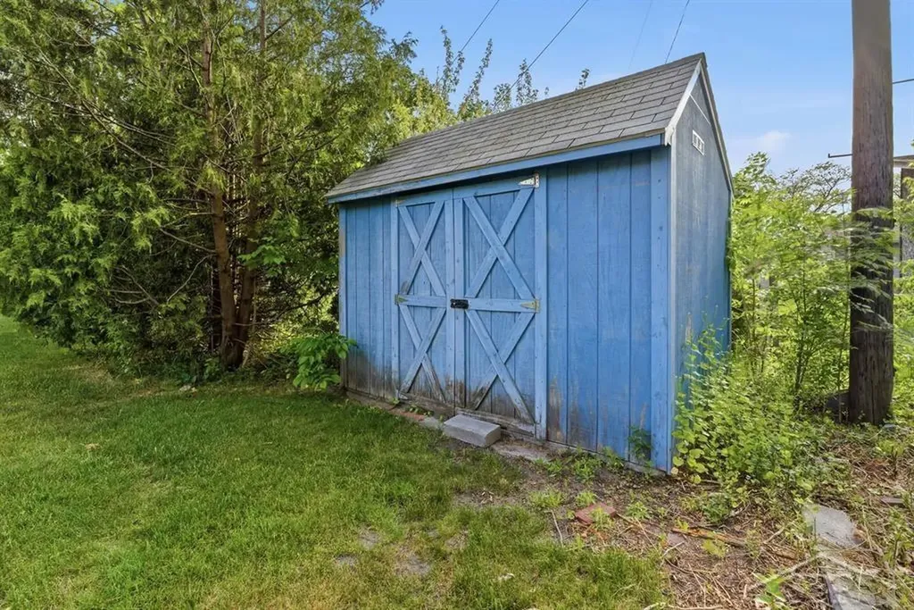 3601 Sharon Road Midland City MI 48642