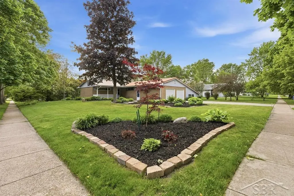 3601 Sharon Road Midland City MI 48642