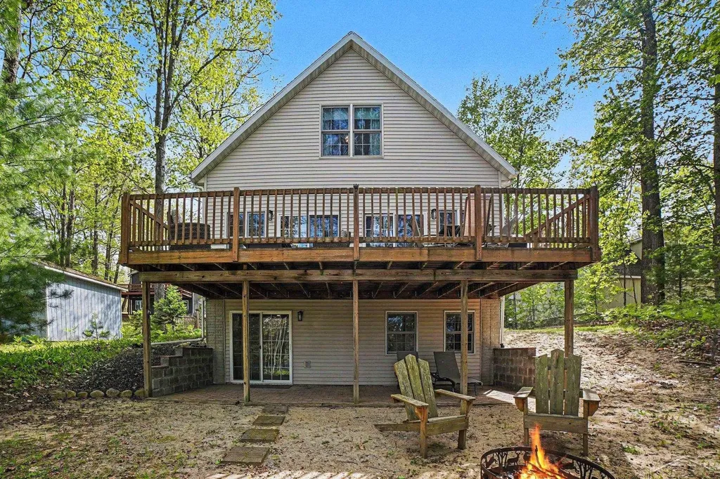 7620 Beech Street Garfield Township MI 48632