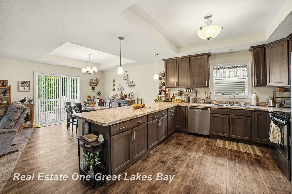 2619 Kitty Hawk Circle Midland City MI 48642