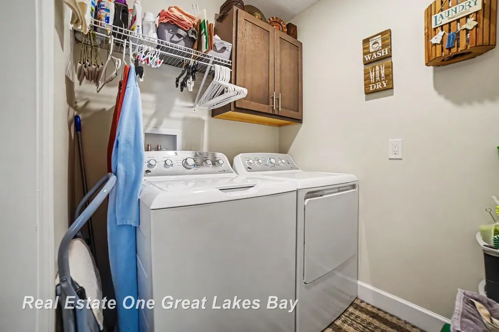 2619 Kitty Hawk Circle Midland City MI 48642