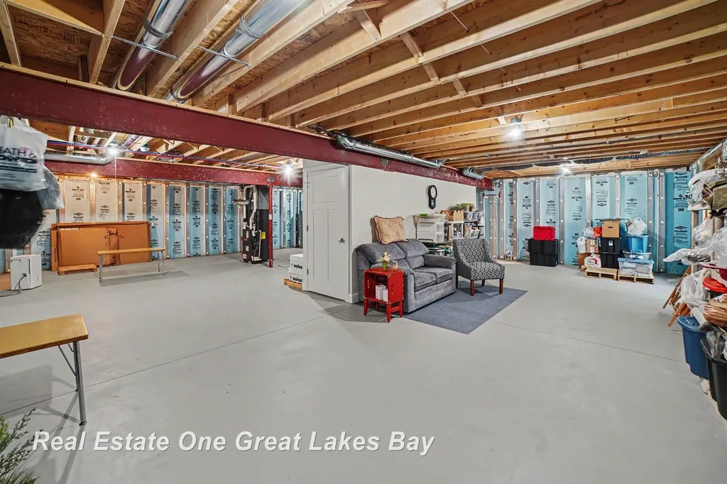 2619 Kitty Hawk Circle Midland City MI 48642