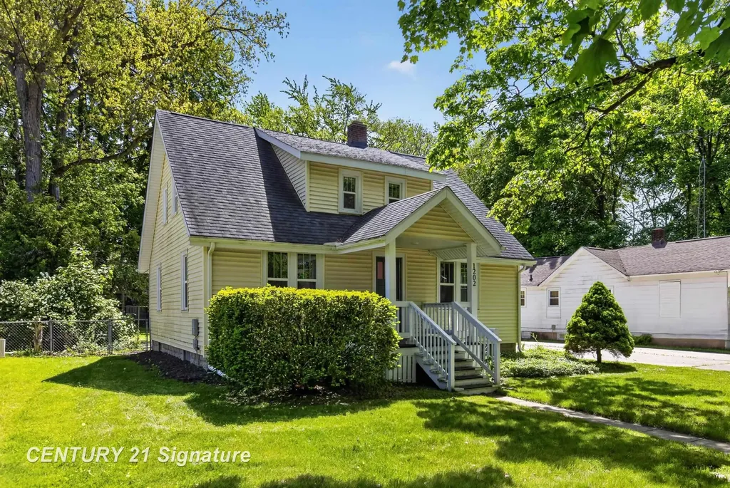 1202 Jerome Street Midland City MI 48640