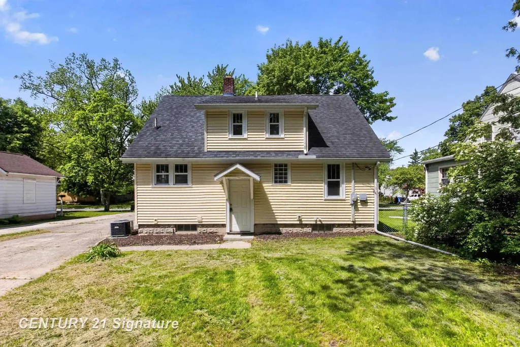 1202 Jerome Street Midland City MI 48640