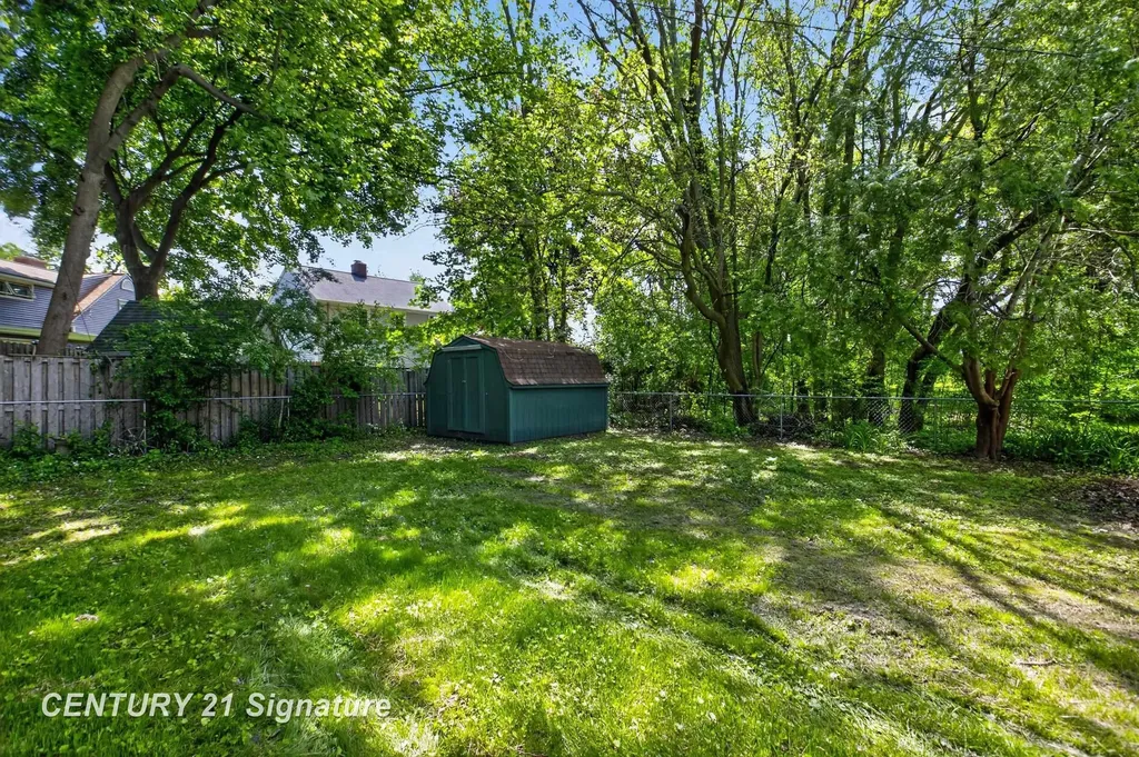 1202 Jerome Street Midland City MI 48640