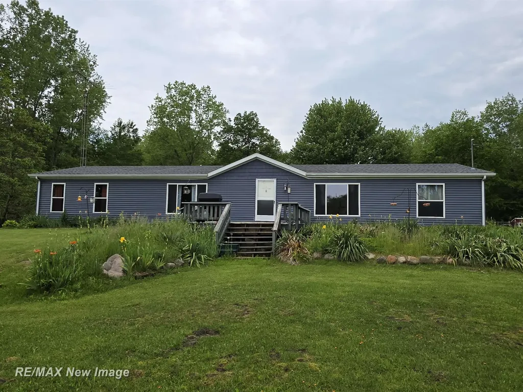 11360 S Steel Road Marion Township MI 48614