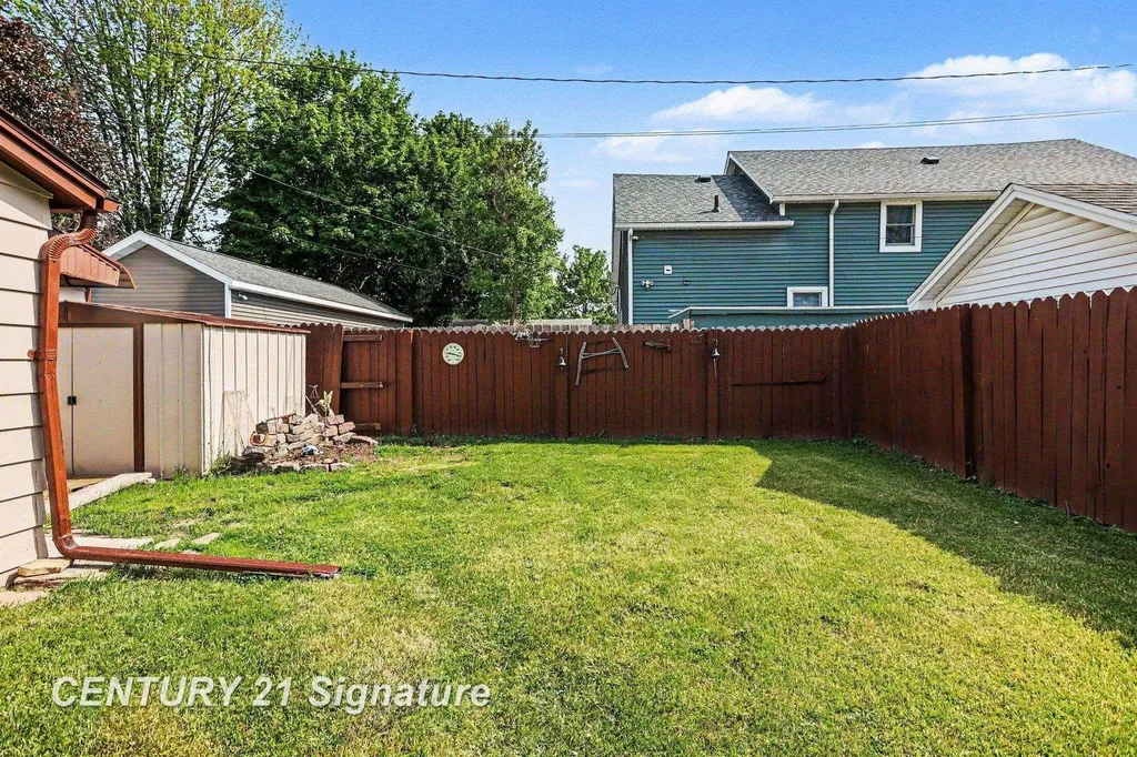 705 W Jenny Street Bay City City MI 48706