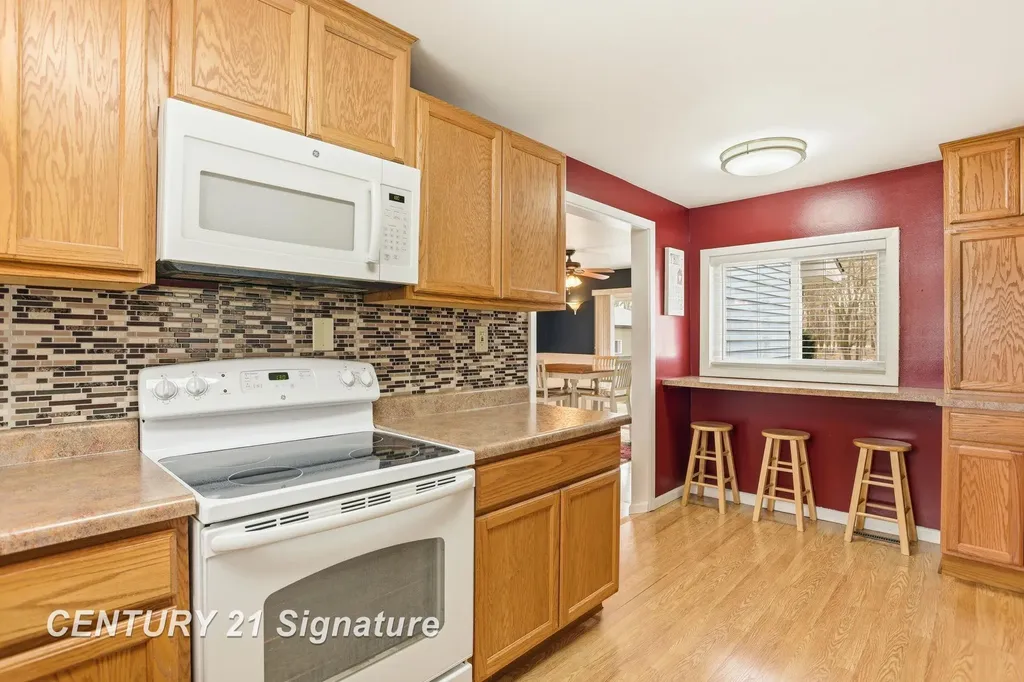 526 S Maple Street Richland Township MI 48626