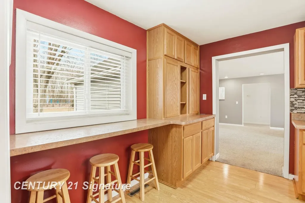 526 S Maple Street Richland Township MI 48626