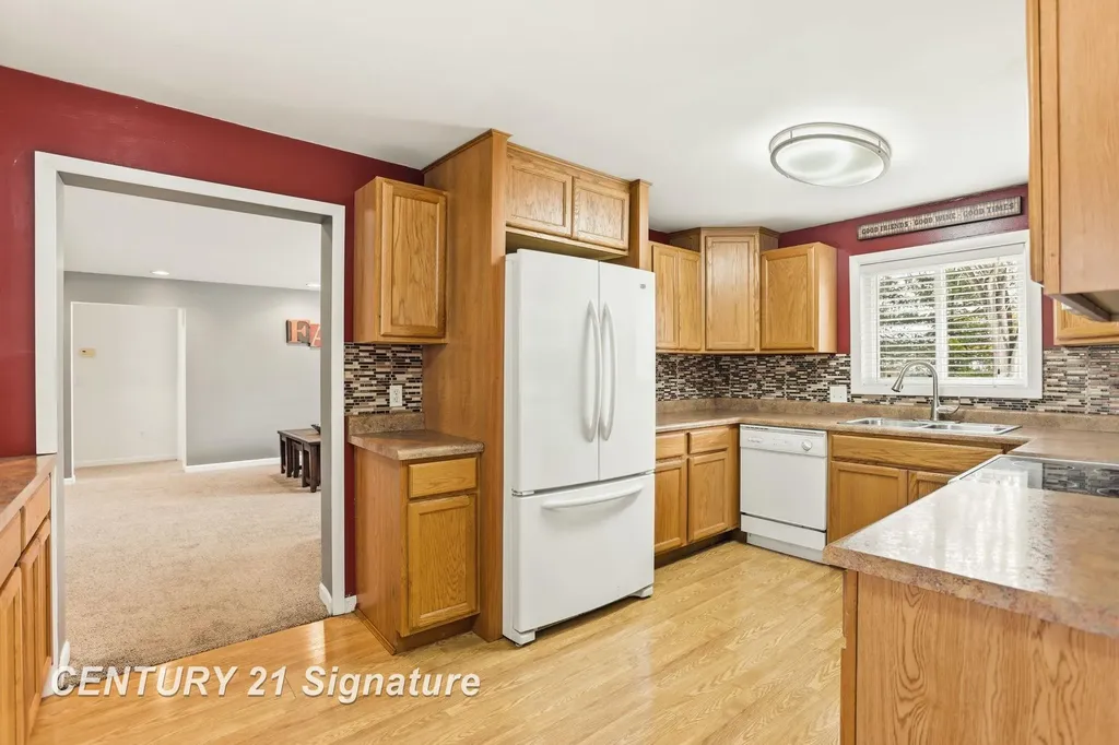 526 S Maple Street Richland Township MI 48626