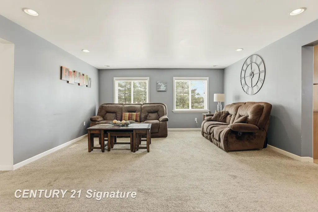 526 S Maple Street Richland Township MI 48626